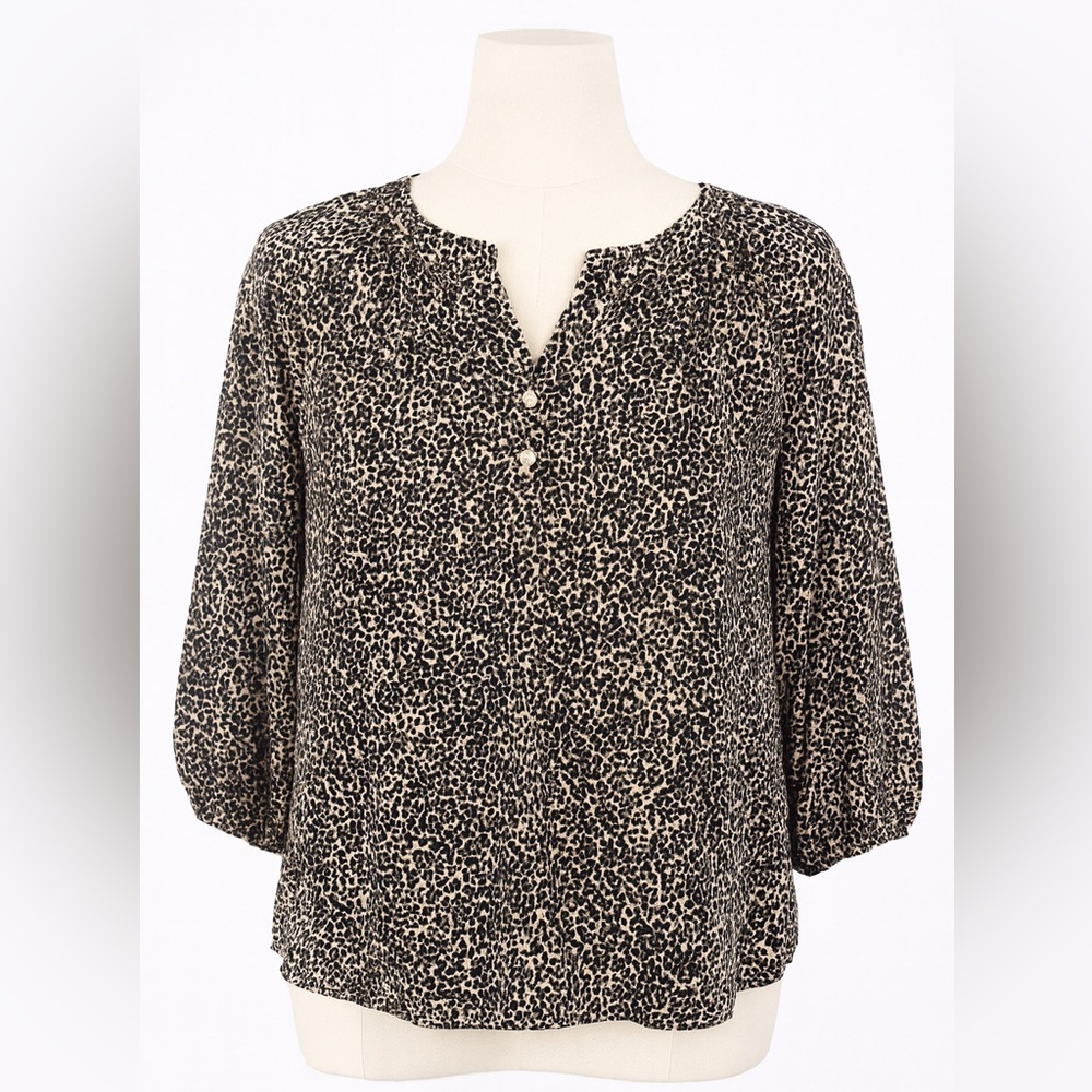 Old Navy Black and White Patterned Blouse 1X